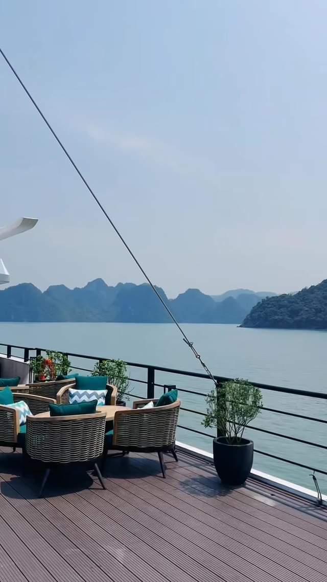 ~ 下龙湾为越南最大的自然景观 讓我們一起欣賞世界聯合國教科文組織認可的壯麗景色  #越南#高端量身定制旅遊
 #吃好-#住好-#玩好-
 #高爾夫球團私人客製…